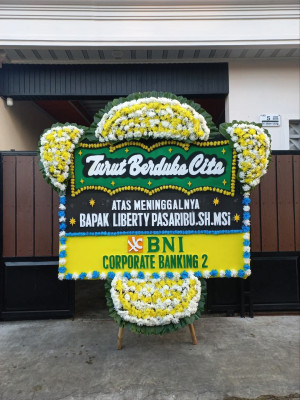 Papan Bunga Duka di Sukadiri
